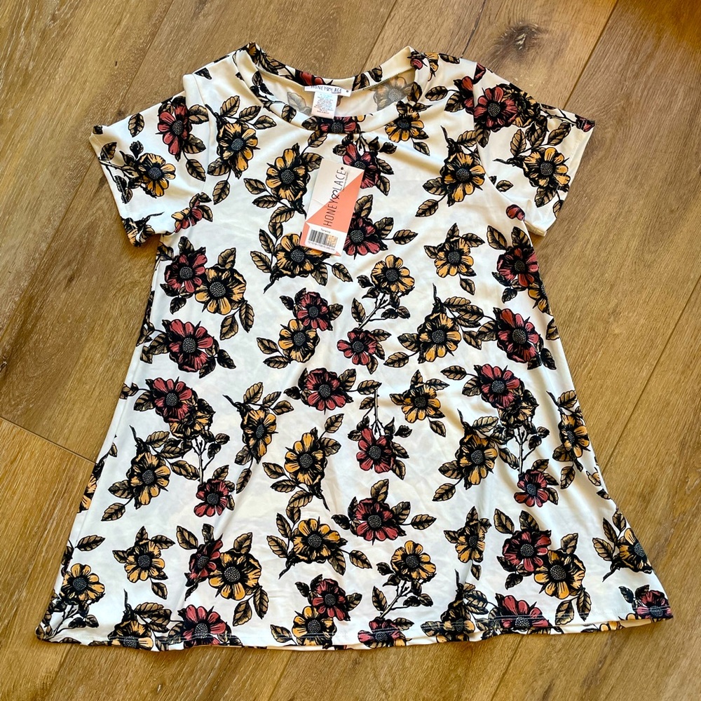 🩵Honey & Lace Torrence Tee